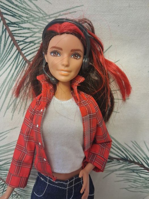 Dwie lalki Barbie Rezerwacja