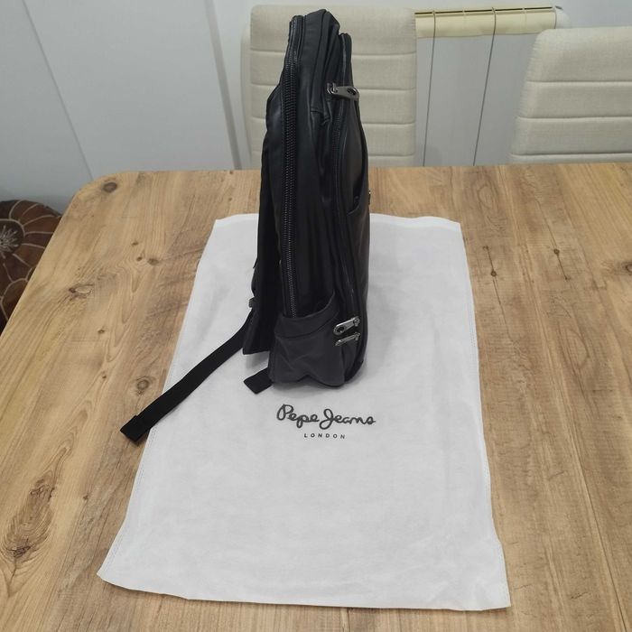 Mochila NOVA p/Portátil Pepe Jeans Hatfield