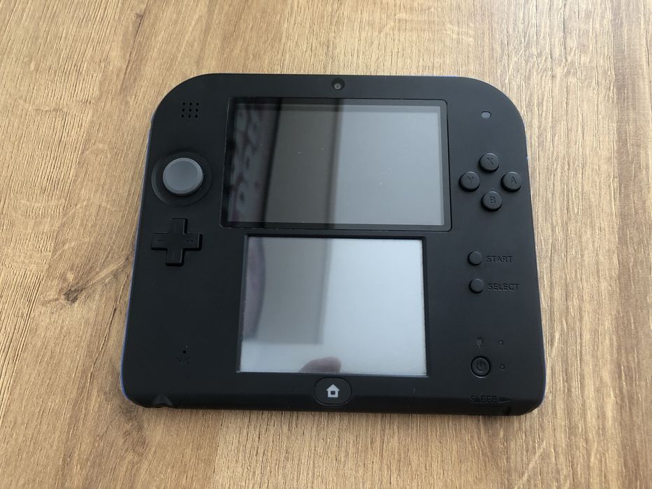 Nintendo 2DS czarno niebieska + akcesoria + pudelko