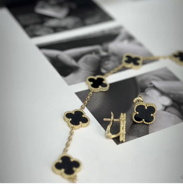 Золотий набір в стилі Van Cleef з оніксом,браслет,сережки,585 проба