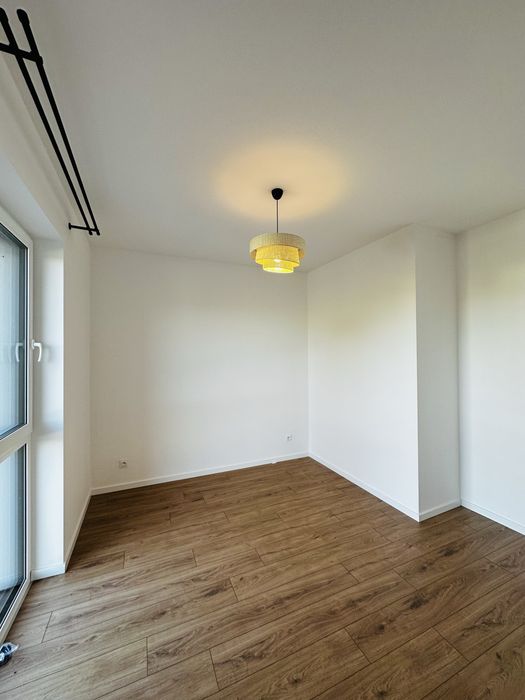 Dwupiętrowe mieszkanie 110m2, taras z ogrodem  120m2, domek ogrodowy