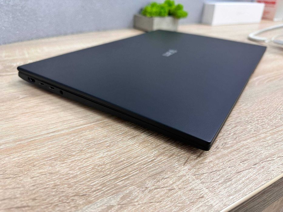 Ультрабук LG Gram 17z90tL 17" Core Ultra 7-258V/32GbDDR5/2TB SsdНовий!