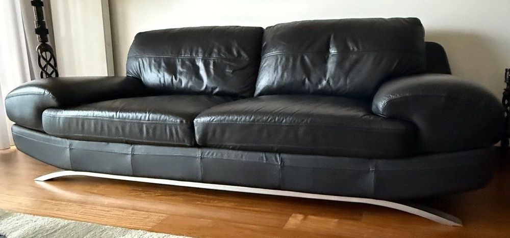 Sofá em pele para sala