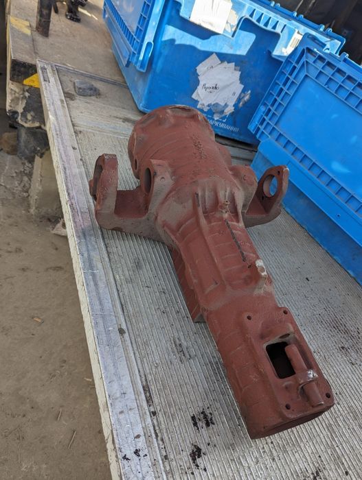 Міст МТЗ передній ведучий МТЗ 82 Балка/Бочка/Середина Моста з Відливом