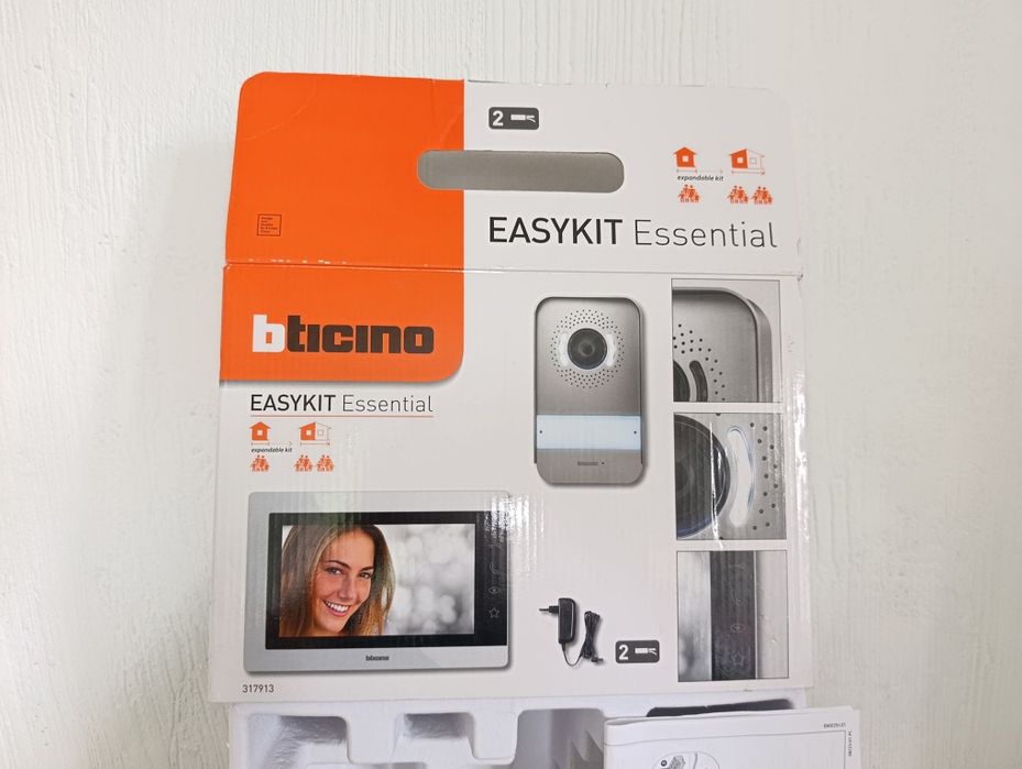 Wideoofon, domofon BTicino Easykit Essential 317913 7” 2-przewodowy nowy
