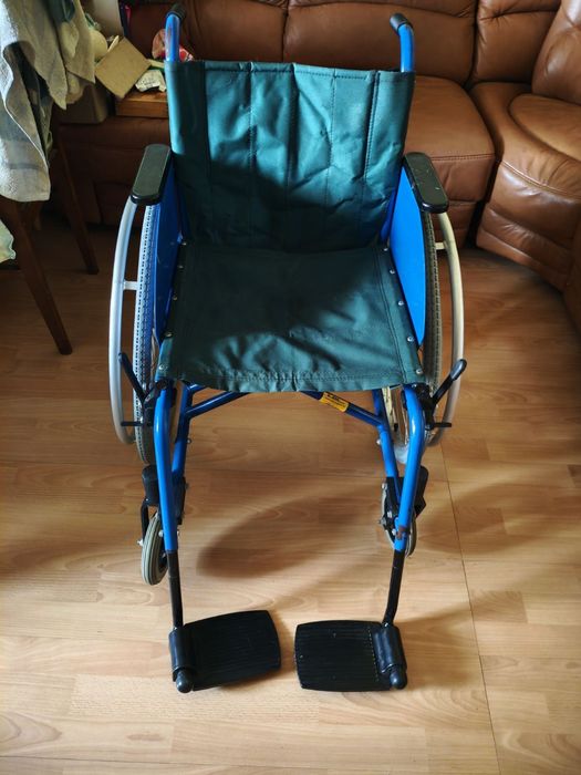 Продам коляску..