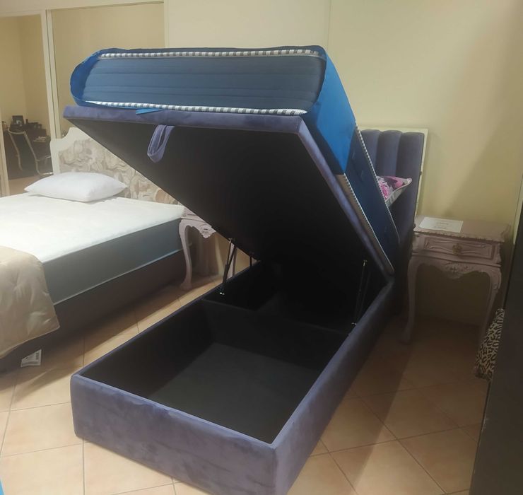Cama estofada com sommier rebatível + colchão  viscoelástica