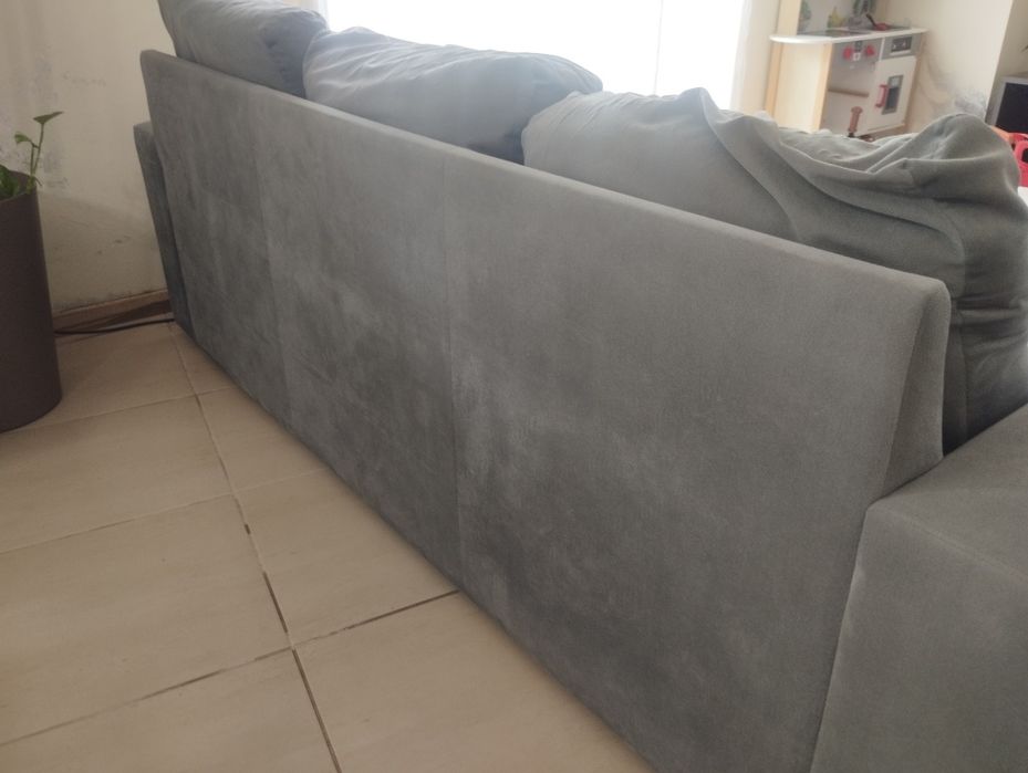 Sofa usado.        .