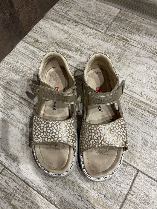 Сандалії ортопедичні  б/у