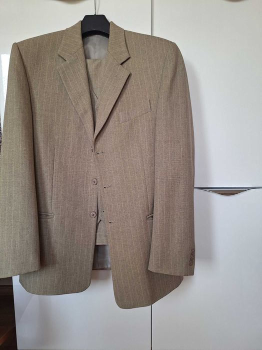 Sprzedam garnitur męski używany