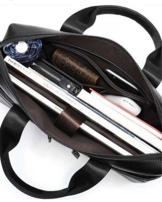 Якісна чоловіча шкіряна сумка- портфель, для ноутбука чи документів