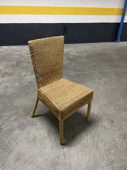 4 cadeiras de mesa de sala