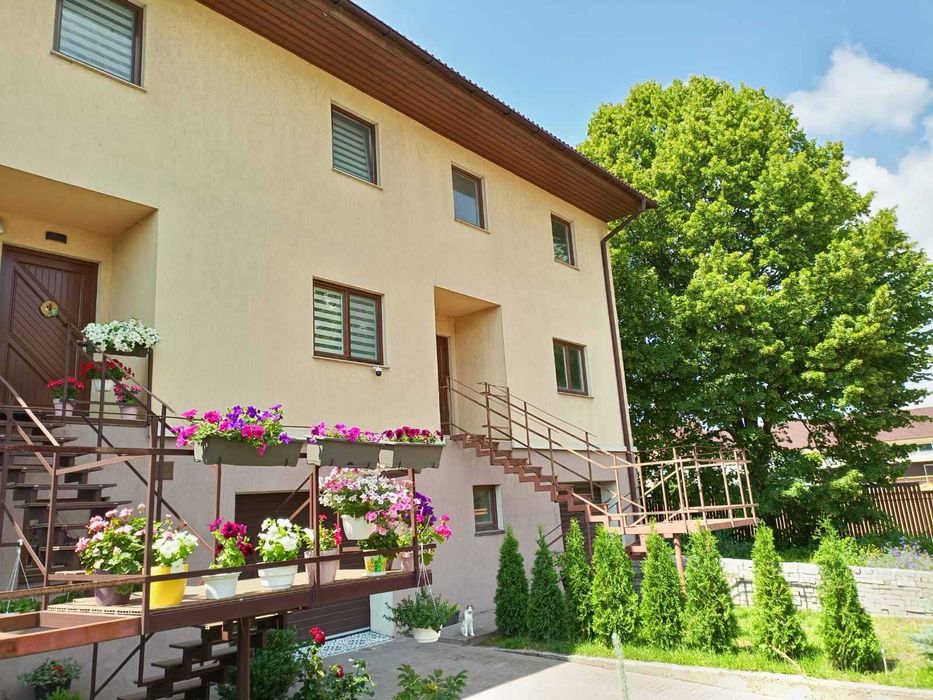 Продається таунхаус 180м Києво-Святошинський рн. Святопетрівське