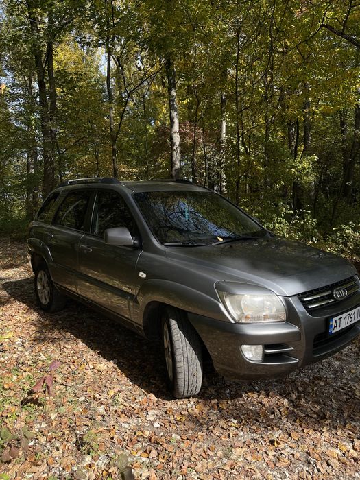 Продається автомобіль KIA Sportage