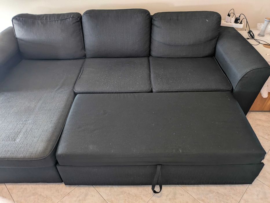 Sofá preto Conforama