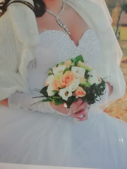 Весільне плаття 50 розмір