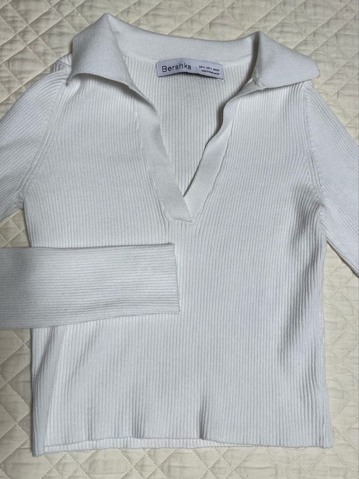 Лонгслів з коміром Bershka