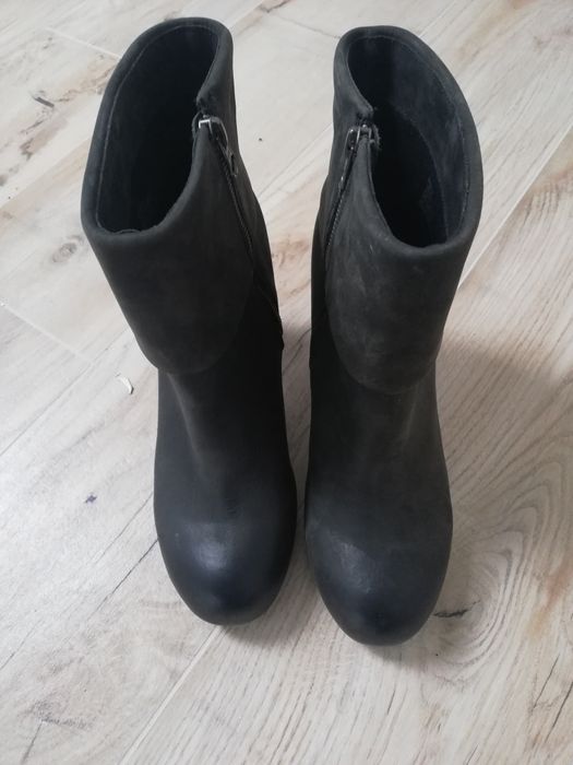 Oryginalne buty Calvina Kleina skóra naturalna skórzane botki 41
