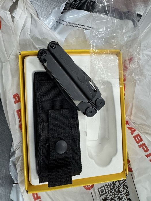 Мультитул Leatherman Wave Plus Black 832526 + чохол