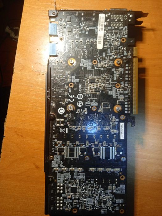 Відеокарта GTX 760 2GB