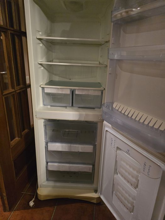 Combinado Indesit
