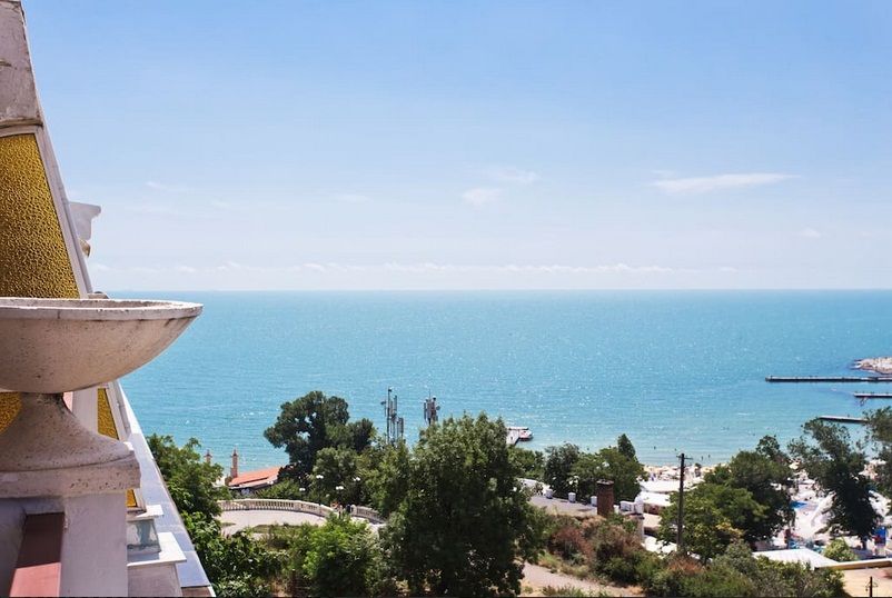 от Хозяина. 2 СПАЛЬНИ-ЗАЛ, ВИД НА МОРЕ, терраса, Аркадийский дворец