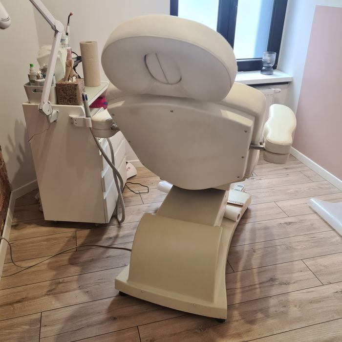 Fotel kosmetyczny podologiczny