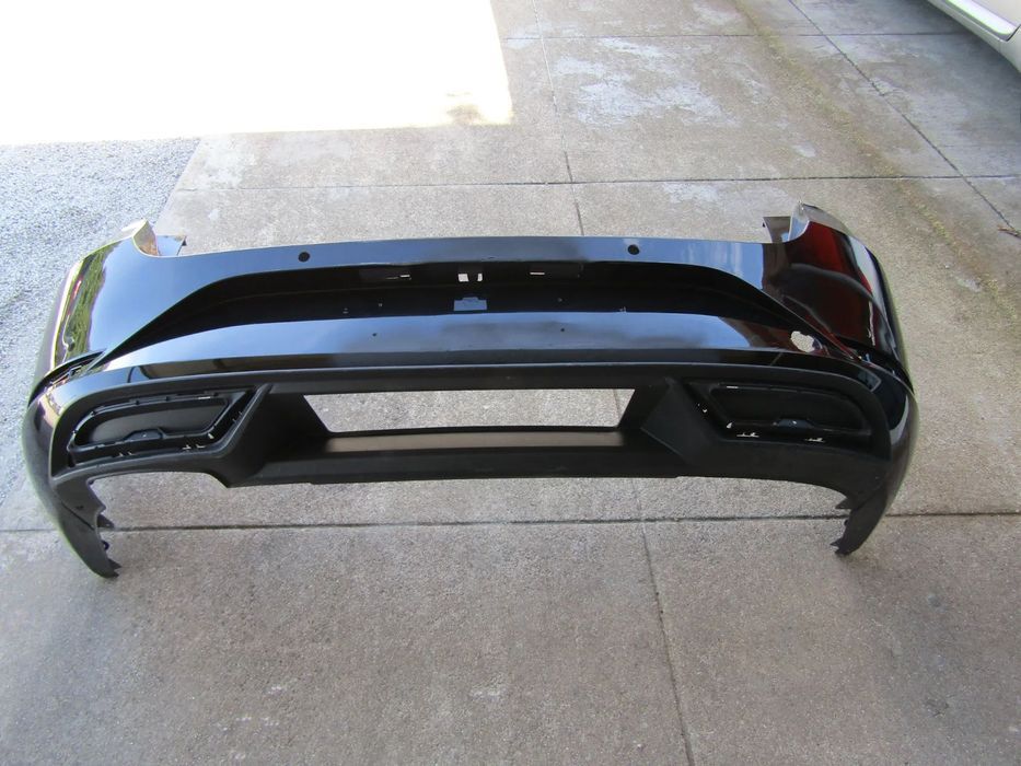 Para-choques tras Seat Leon carrinha ano 2023 (original), usado