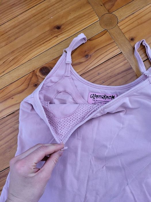 віддам одяг безкоштовно жіночий для годуючих є