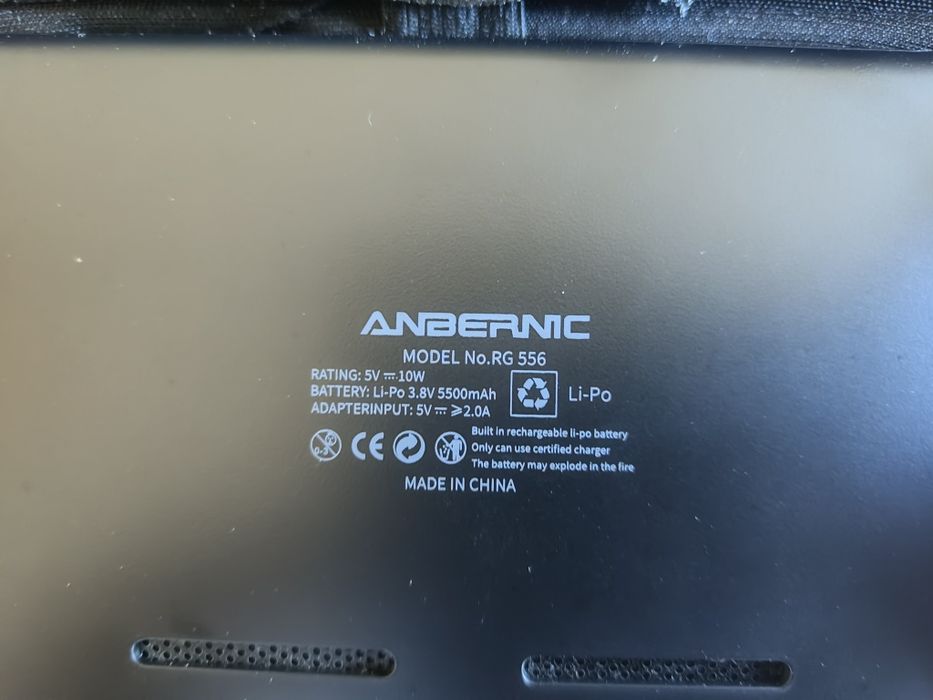 Consola Anbernic RG556 OLED