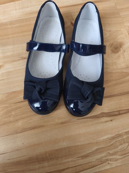 Półbuty dziewczęce rozmiar 35 Kornecki