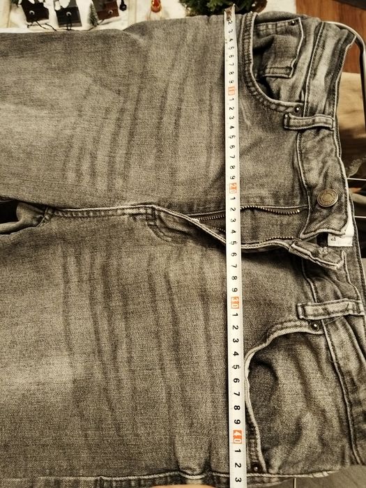 Szare jeansy Reserved rozm 40 wysoki stan