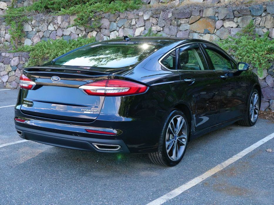 Ford Fusion Titanium      2019