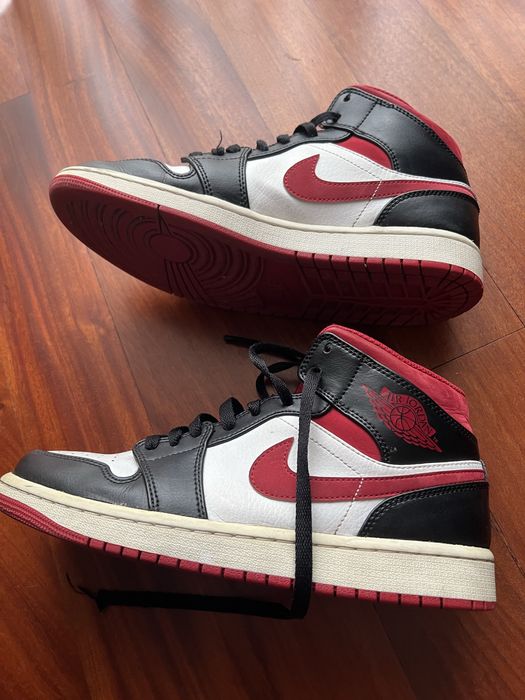 Air jordan mid 1 retro
