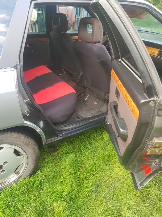 Ауді 100 універсал