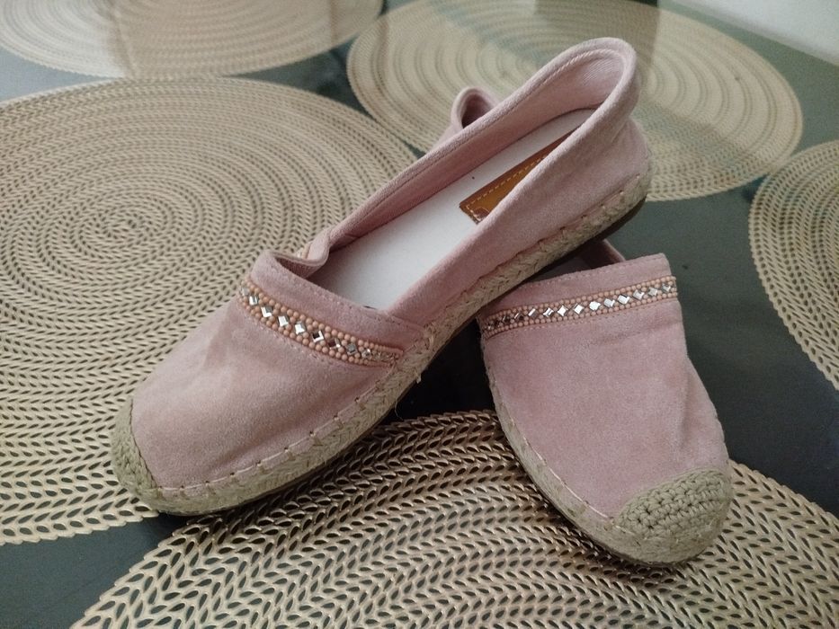 Espadryle  miękkie damskie nowe-38