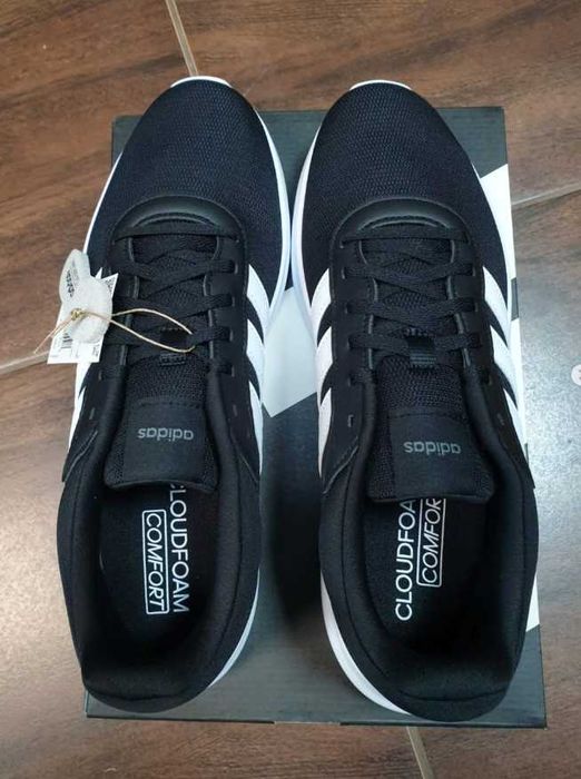 кросівки Adidas Lite racer оригінал наш 42,5 евро 43,5