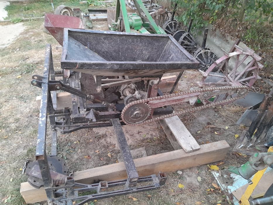 Продається сажалка