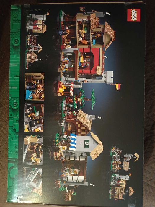 LEGO 10332 ICONS - Średniowieczny plac miejski