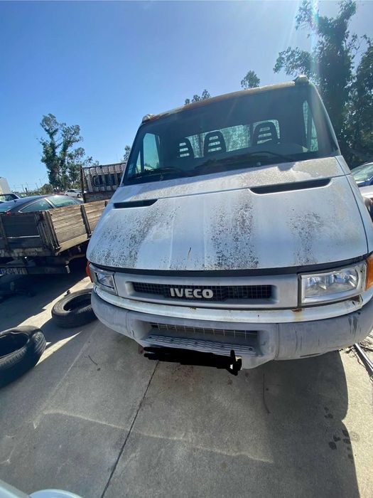 Iveco Daily 50C15 2.8 2002  Cabine Simples Estrado em Ferro PARA PEÇAS