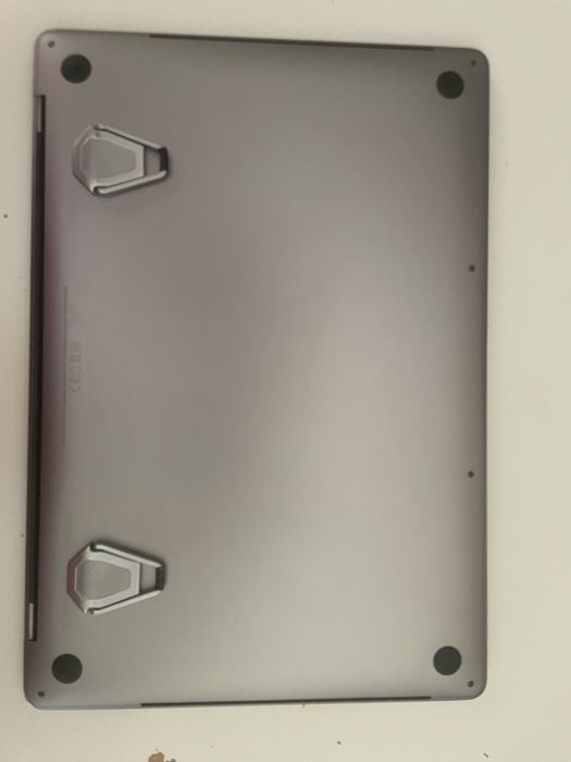 MacBook Pro 15” | 2017 | i7 | 16GB RAM | macOS Ventura