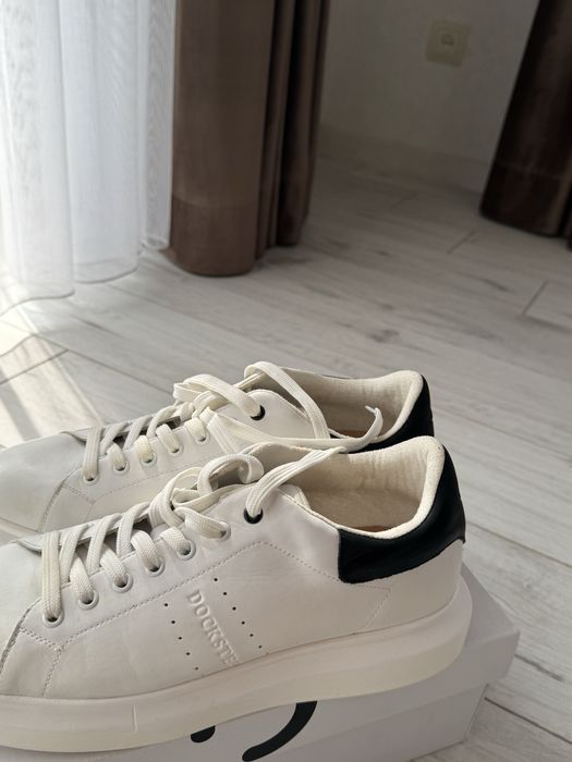 Docksteps білі кеди (zara estro)