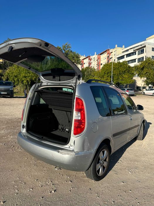 SKODA ROOMSTER 1.6 TDI CLASSIC – 2012 – apenas 78.000 KM