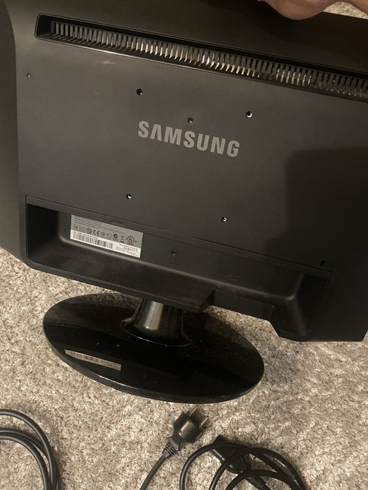 Monitor plano Samsung64564419982466121