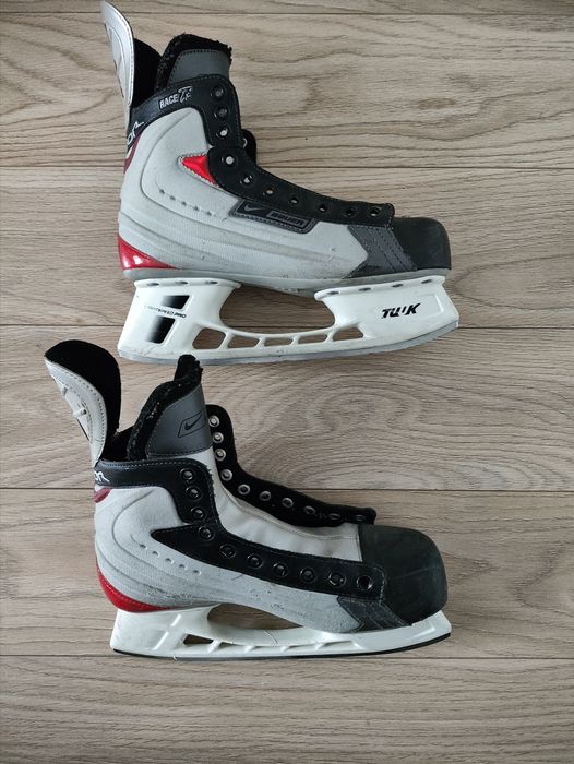 Łyżwy hokejowe Bauer roz. 45