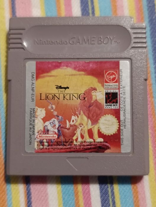 Dois cartuchos de jogos