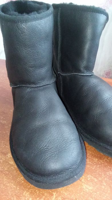 Продам угги мужские