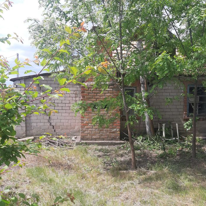 Продаеться Хата в селi Лозуватка. Торг.