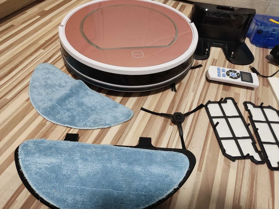 Odkurzacz typu Roomba z funkcją mopowania iLife v7s plus
