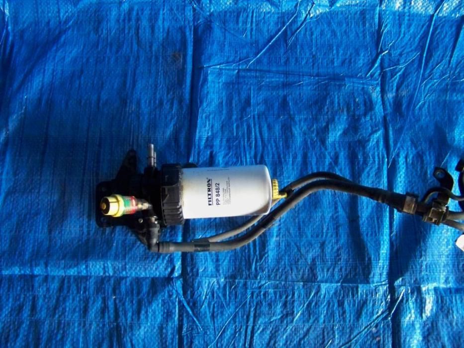 transit obudowa filtra paliwa 2,0 tddi 2,4 tddi model 00-06